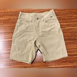 Howler Bros. Waterman's Work
Short tan size 30 EUC